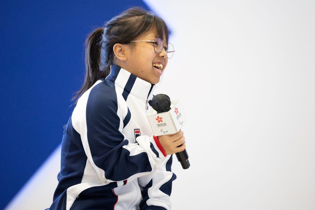 Swimming athlete Ng Cheuk Yan balances her studies with the preparation of the Paralympic Games to perform the Games in the best condition.